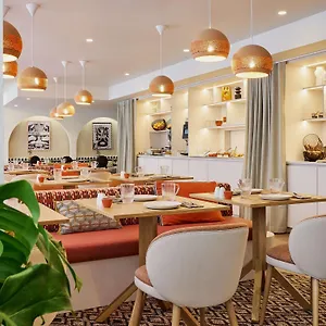 4* Hotel Mercure Raphael Centre